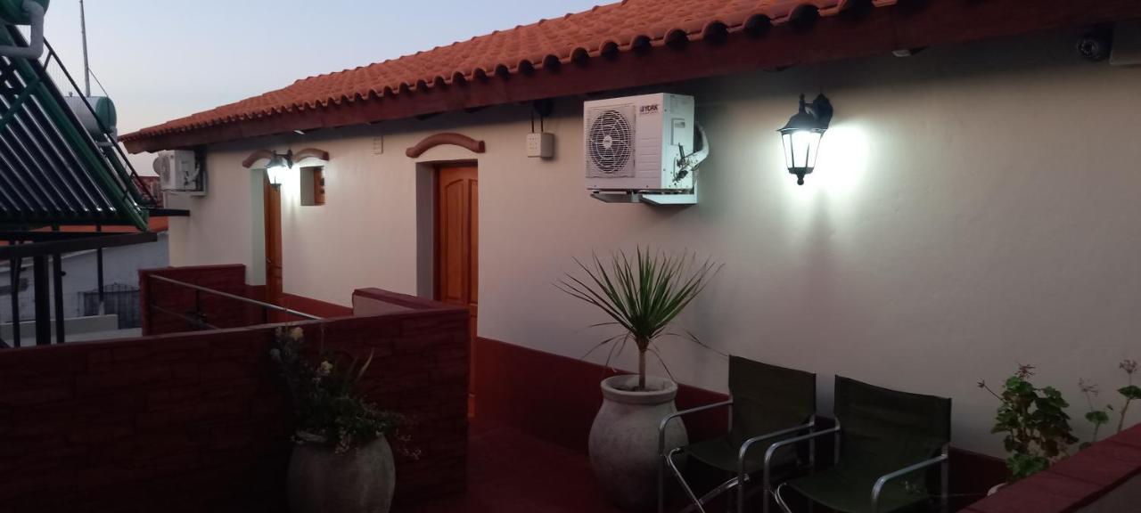 Posada del Infinito Capilla del Monte Esterno foto